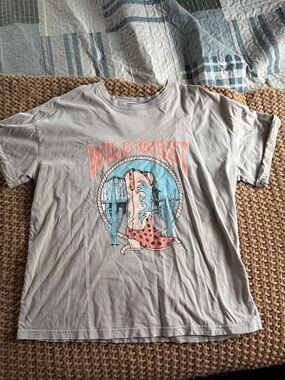 Wild West Graphic Tee - Gray with Coral & Teal Print